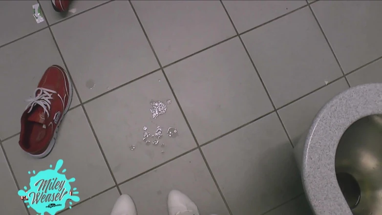 Miley Weasel: Futută de Truckdriver