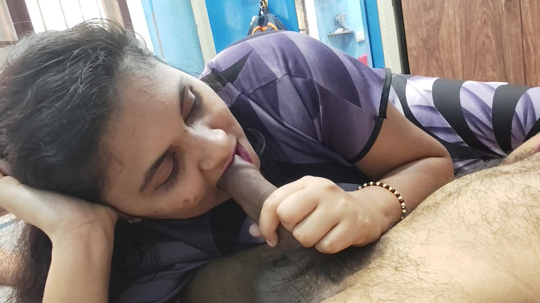 Vaigavarun45: Styvmamma gör avsugning till styvson