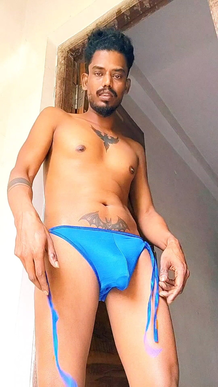 Alick Das: tang pakar, gili tip... mujhe tab tak doodh pilaate hue...