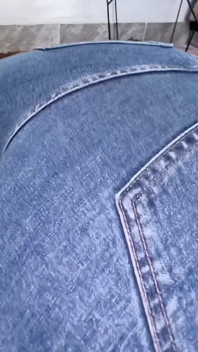 Farting Fat Booty MILF in Jeans