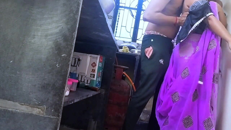 Nazima Khan: Bhabi Kitchen Me Kam Kar Rahi Thi Tab Devar Aya...