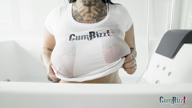 Cumbizz: 당신의 심부 심부와 전립선을 동시에 손가락으로 만지작거리게 해주세요