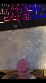 How Wants to Lick My Cum?