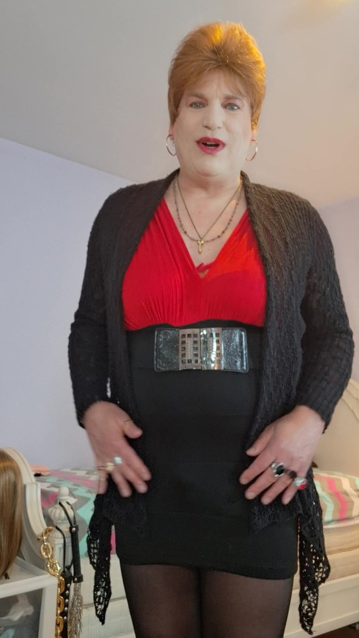 Victoria Lecherri: Ich will mich sexy kleiden und echte dates machen!