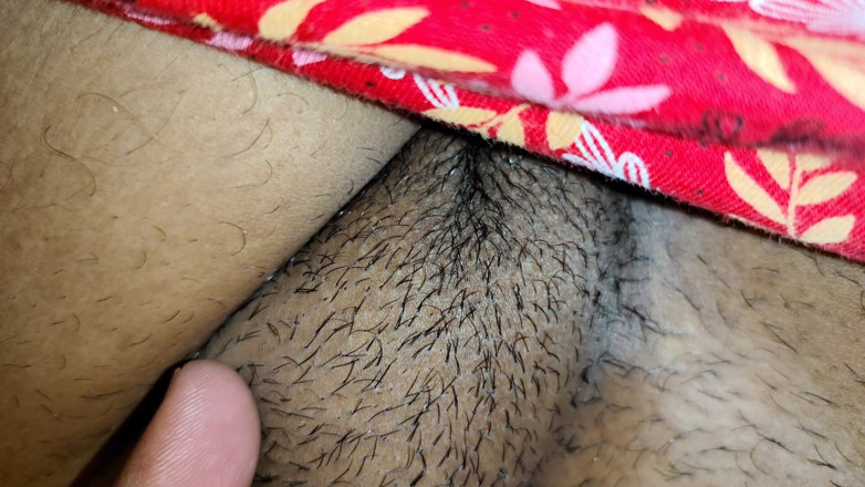 Inba: Hot Tamil Housewife