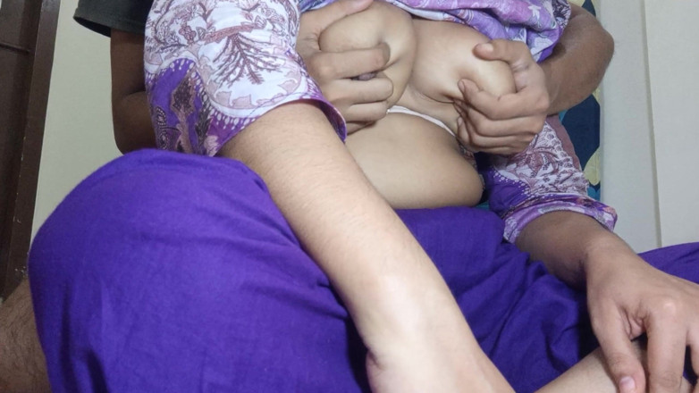 Nadiyabd: Tonight I Fucked My Stepsister's Milk Dripped in an Empty...