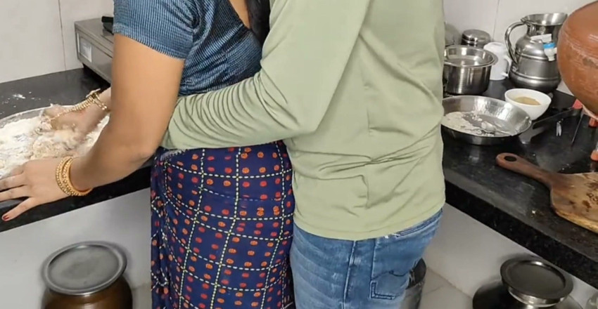 Kavitha_Vintho_: Indian Desi Aunty in Kitchen Our Husband Come to Went...