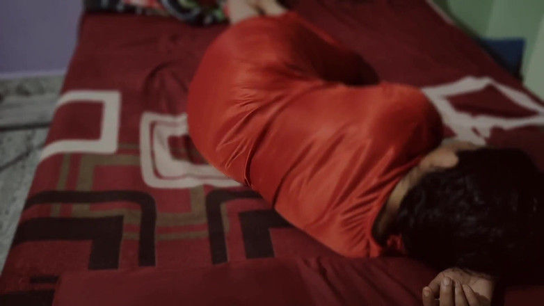 Sexy sindu: चुंबन युगल रोमांस