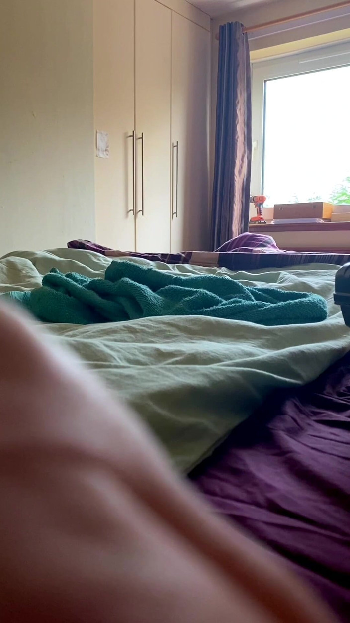Frequentmasturbation: Duschar och känner sig sexig