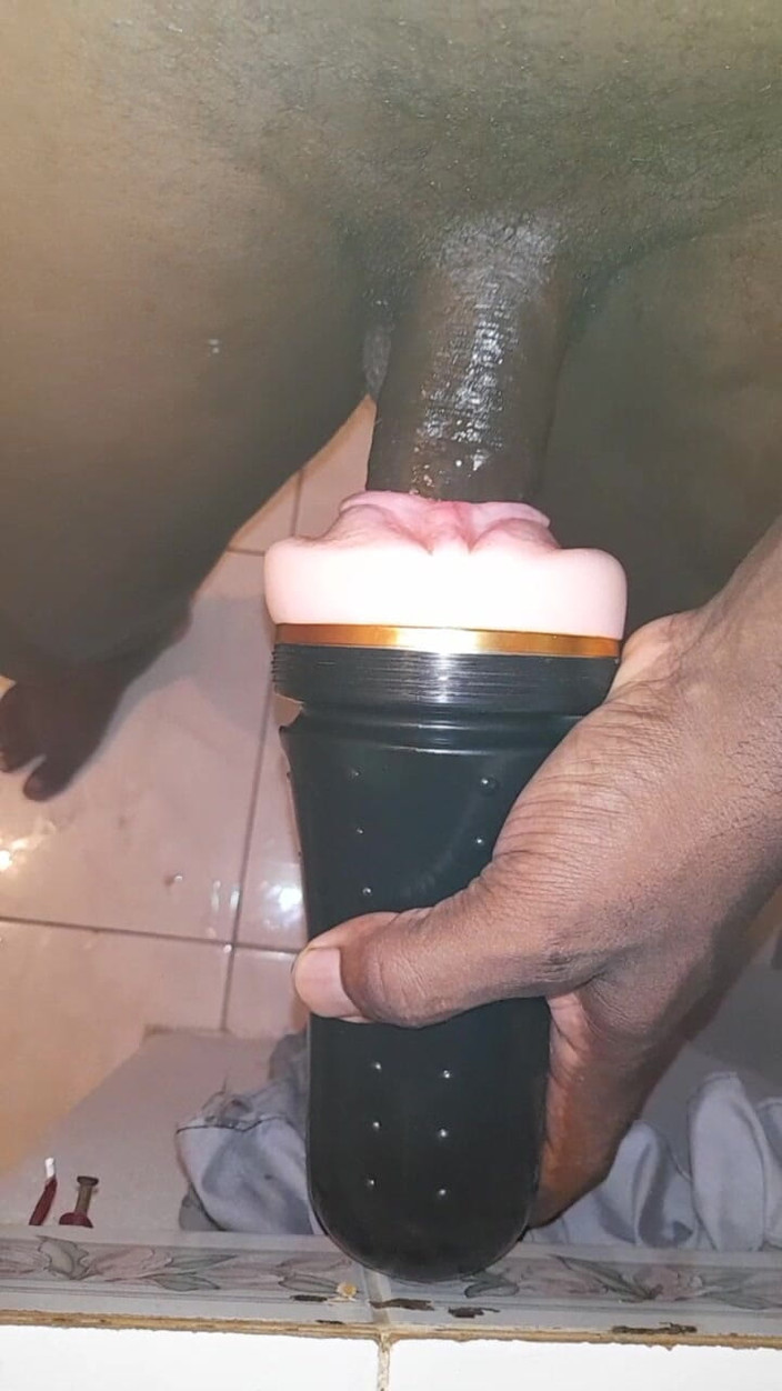 Black guy: シーズン9 第8話のオナニー