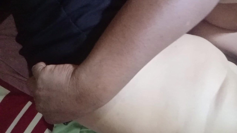 Babang endut: Šukání MILFky s bolestí zubů část 1