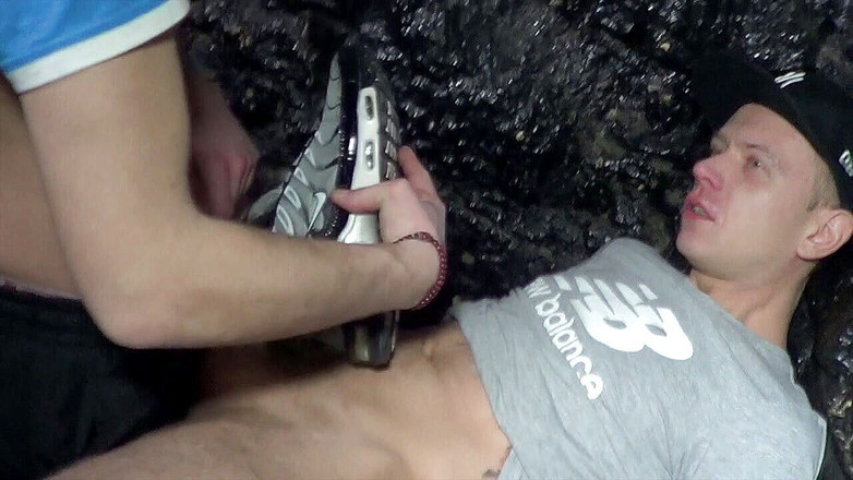 Sneaker gay: Dominación de zapatillas para Oscar Wood y Tim Cosla