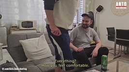 Hetero sexy chlap z posilovny přesvědčen