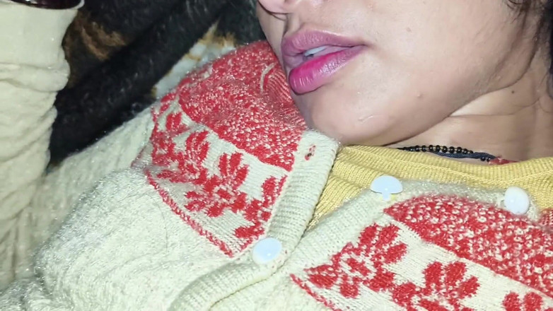 Janvibhabhii: 인도 젊고 로맨틱한 이복 누이는 의붓아빠와 처음으로 섹스를 즐기고 싶었어