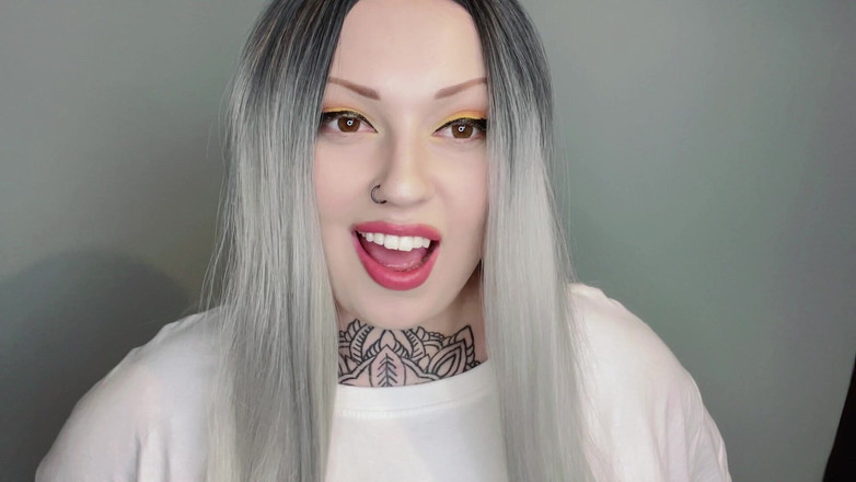 Miss Valentina: 彼女があなたのウェッジフェチを発見