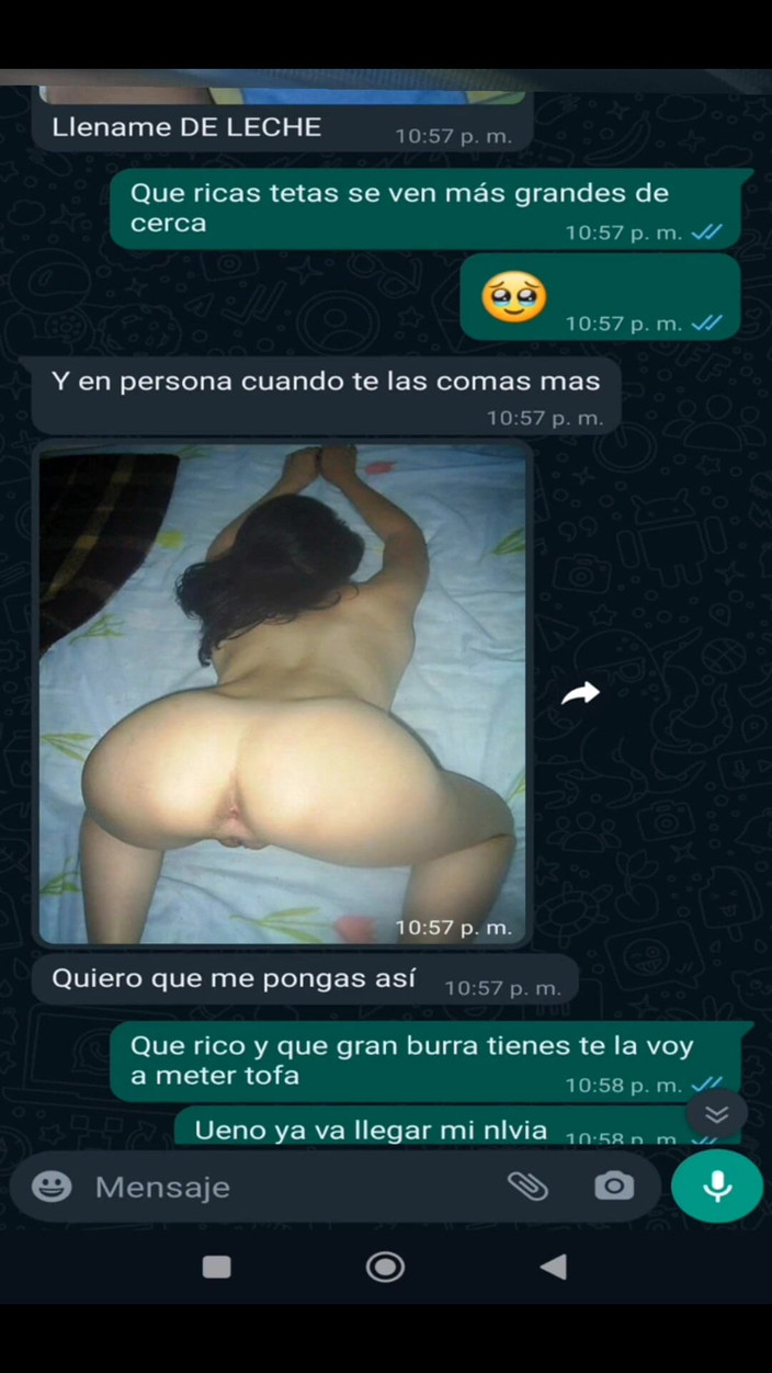 Mexicasero: 미니 반바지를 입은 내 친구가 뜨겁게 젖어