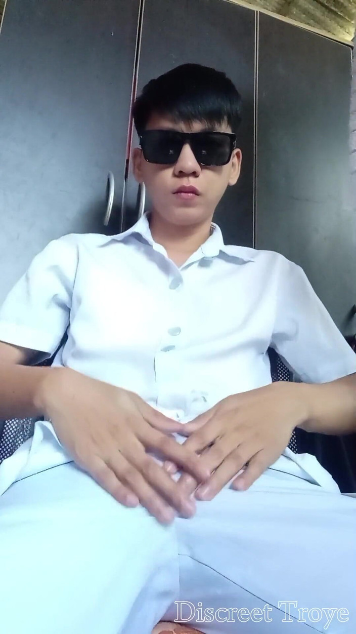 Troye_AsianPinoy: Pinoy studentka pielęgniarstwa kończy w swoim pokoju w akademiku - Pinoy...