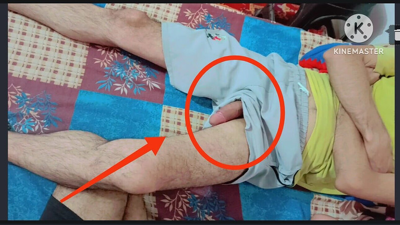 Desi__Panda: वाह पहली बार मेरे सौतेले भाई को बड़ा राक्षसी लंड छूना वीर्य निकलने तक हाथों से चुदाई दे रहा है