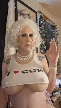 Im a Dumb Fuck Bimbo Looking for Cock