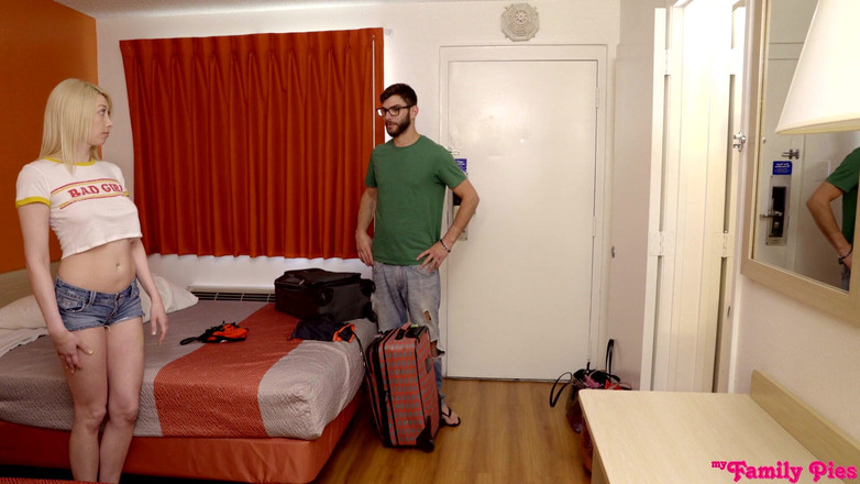 My family pies: Sesso di gruppo in vacanza - S3e5