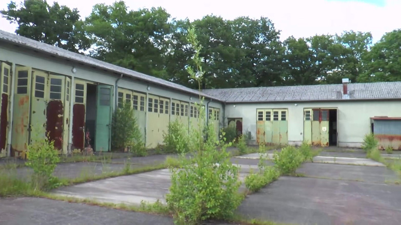 Deutschland Porno X: Групповой секс, на природе и в офисе трахается