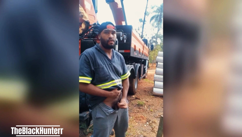 TheBlacKHunterr: Une travailleuse se masturbe sur un chantier derrière le camion...