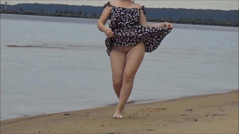 RedRoseRus: Red Rose -Big ass on the beach