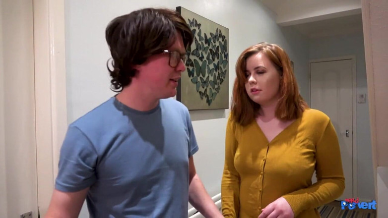 Nerd Pervert: Millie Santoro ve Caitlyn Smith - kenar sürtükler