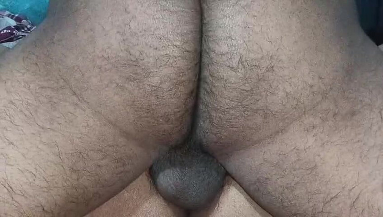 Varma gi: Indiancă Desi Bhabhi futută de Seema Bhabhi