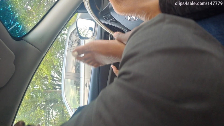 Foot Patrol: Autosessie met Talisa's eerste voetaanbiddingservaring