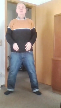Andreas with suspender belt and bra jerking off
