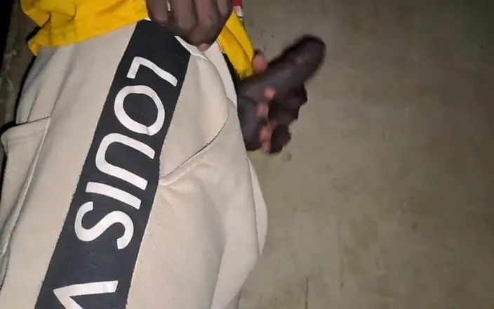 Power dick: Hot Very Manly Black Guy Shows off His Black Cock