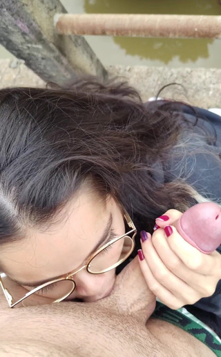 Wellington Ribeiro: Blowjob luar ruangan dengan mani muncrat di wajah bulan putih