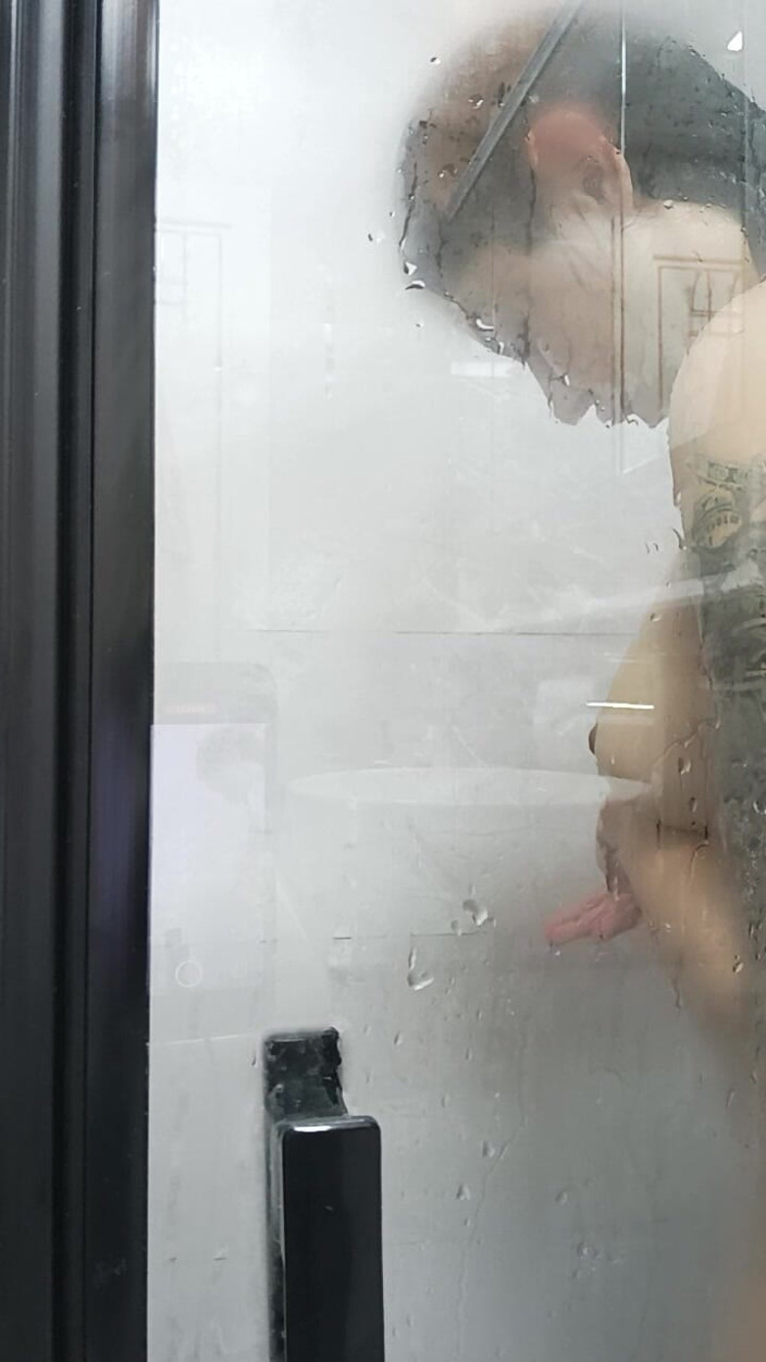 Esmer Tarcin: Time for a Hot Shower