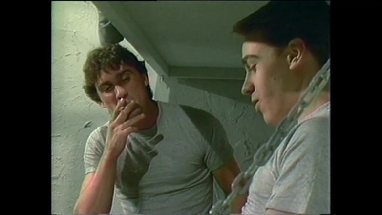 Mon Amie: Naik pantat