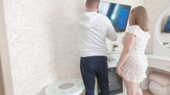 MILF Oxana: Pulchna milf rucha się z mistrzem telewizyjnym