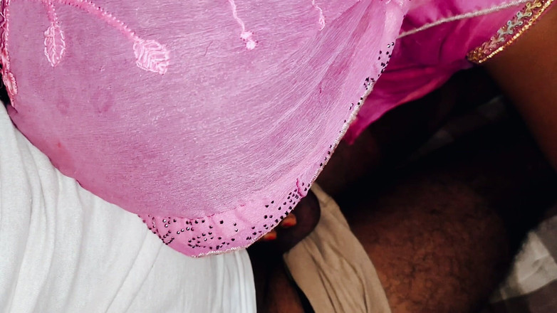 Raj porno studio: Bhabhi baru desi India dikongkek dalam saree