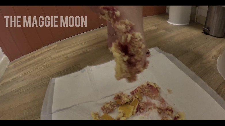 Maggie Moon: Stříkání dortu