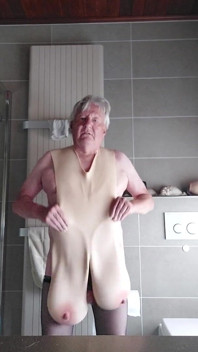 Wild im Badezimmer²
