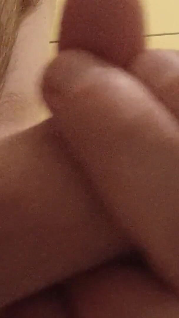 Closeup Bathroom (Ed Eden)