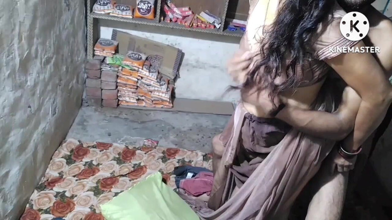 Saxesageth: Sehr süße indische sexy hausfrau ehemann und sex genießen sehr...