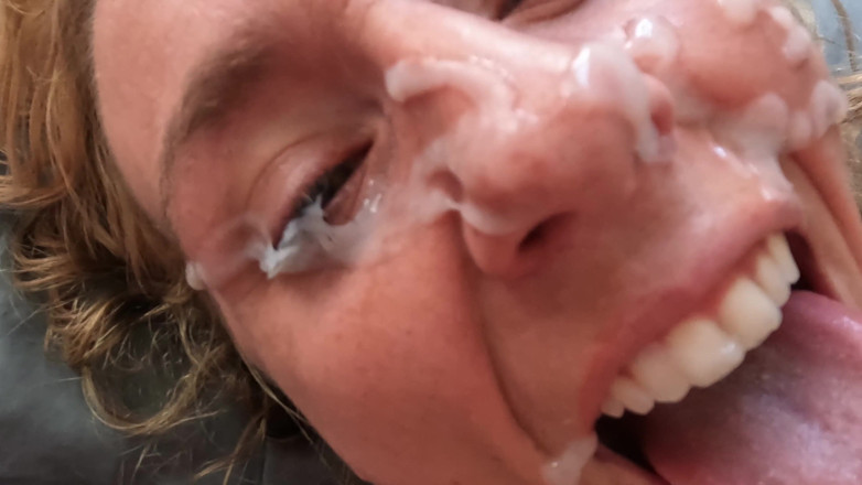 Sav Moolah: Crot di muka!