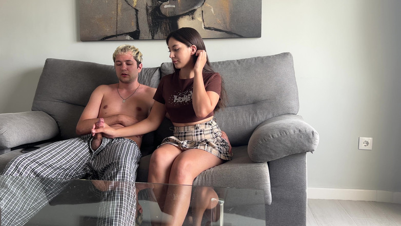 Sugary Kitty: Solo quería una broma con mi hermanastro ... pero comienza a...