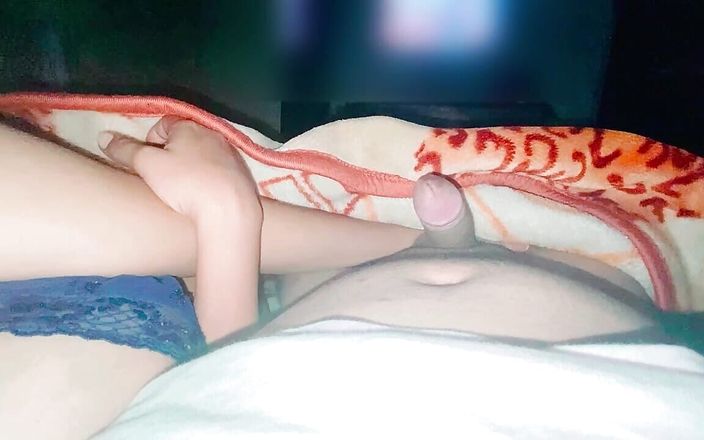 Hornyhusbandwife: Xem phim khiêu dâm với vợ và làm tình