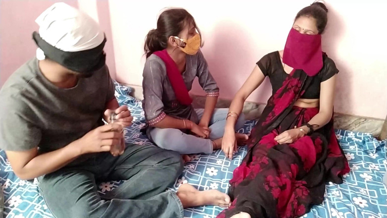 HousewifeGeeta: Fucked Neighbor Stepmom and Girl Together! Desi Threesome in Hindi