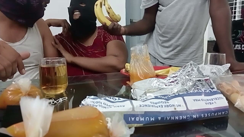 Priya aunty: Tavolo da pranzo caldo sporco preliminari chiacchiere