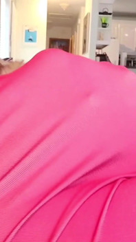 Cowok pegulat ini crot di sekujur tubuh cowok pegulat ini