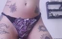 Latinx babe: Morena gostosa sexy com peitões se dedando