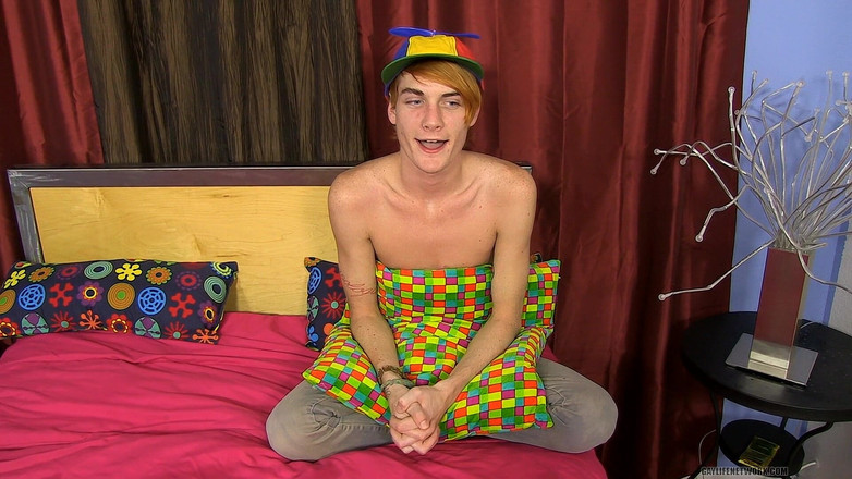 Lollipop Twinks: Preston tycker att tjejer är sexiga