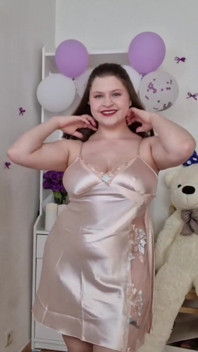 Il Abito Da Notte in Raso Della Tua Ragazza - Asmr Morbido E Liscio